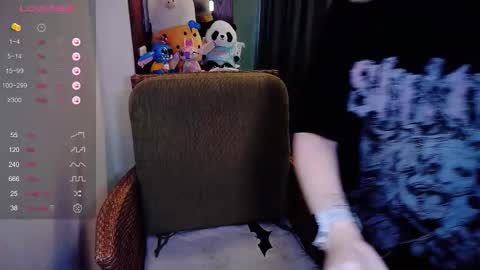 Snapshot of shyfoxxxy chatting on 01.12.26 Effie online show from 01.12.26