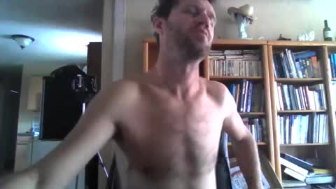 Snapshot of shyguy9387 chatting on 01.06.25 shyguy9387 online show from 01.06.25