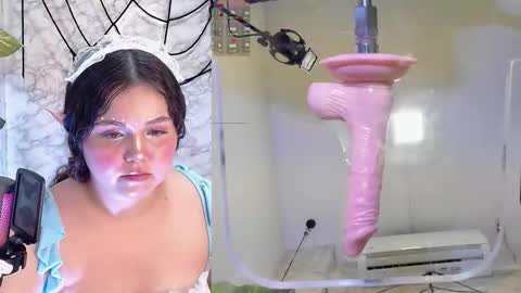 Snapshot of shylysweet chatting on 10.30.25 Shyly online show from 10.30.25