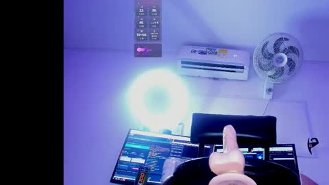 Snapshot of shylysweet chatting on 11.28.25 Shyly online show from 11.28.25