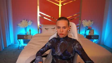 Snapshot of shyysiren chatting on 09.11.25 shyysiren online show from 09.11.25