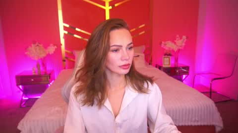 Snapshot of shyysiren chatting on 11.01.25 shyysiren online show from 11.01.25