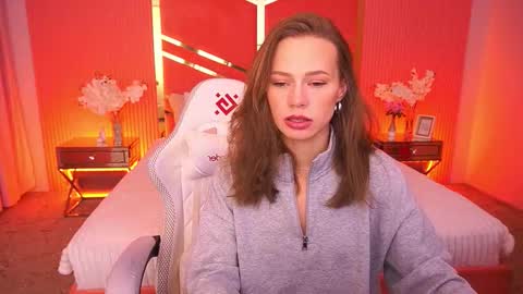 Snapshot of shyysiren chatting on 11.15.25 shyysiren online show from 11.15.25