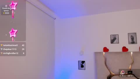 Snapshot of siam_tay chatting on 02.20.25 siam online show from 02.20.25