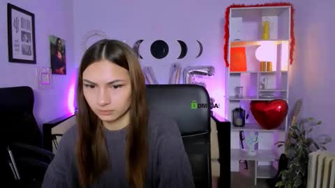 Snapshot of sicilia_shine chatting on 02.06.26 silicia online show from 02.06.26