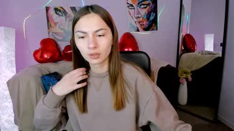 Snapshot of sicilia_shine chatting on 02.09.26 silicia online show from 02.09.26