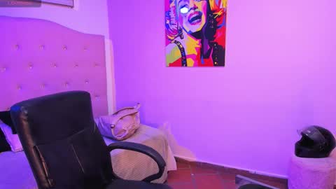 SIENNA  online show from 03.12.26