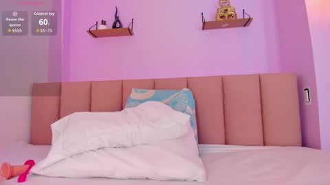 sienna_mg12 online show from 11.12.25