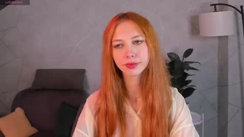 Snapshot of sienna_nyx chatting on 04.18.26 Sienna online show from 04.18.26