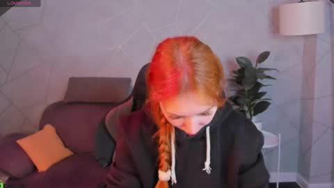 Snapshot of sienna_nyx chatting on 04.19.26 Sienna online show from 04.19.26