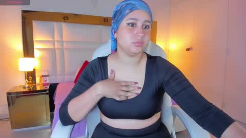 Snapshot of siennaa_rose chatting on 10.02.25 Sienna online show from 10.02.25