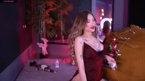 Sienna online show from 12.19.25