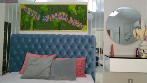 Sienna online show from 01.13.26