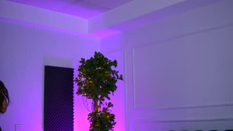 Sienna online show from 03.21.26