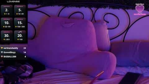 Snapshot of siennaxluxx chatting on 10.31.25 Sienna Luxx online show from 10.31.25