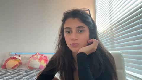 Snapshot of siensky chatting on 10.01.25 Sienna online show from 10.01.25