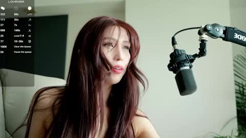 Snapshot of sigmasian chatting on 10.24.25 OF instagram sigmaasian twitter sigmasian online show from 10.24.25