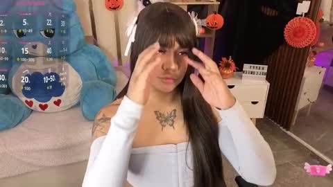 Siiam Tay online show from 10.23.25