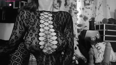 Allmylinkssilentmary666 online show from 11.25.25