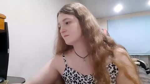 Elisabet online show from 11.03.25