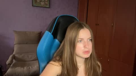 Snapshot of silksinner_ chatting on 06.08.26 Erica online show from 06.08.26