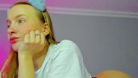 Mila online show from 10.28.25