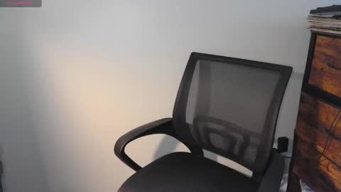 Snapshot of silly_cybin chatting on 03.03.25 cybin online show from 03.03.25