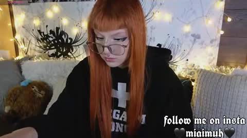 Mia online show from 12.13.25