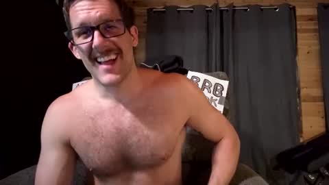 Snapshot of sillydillynewfie chatting on 06.25.26 Silly Dilly Newfie online show from 06.25.26