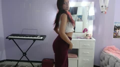 Snapshot of silvanaroberts_ chatting on 09.21.25 Rouse online show from 09.21.25