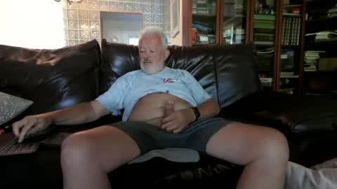 Daddy Bear online show from 05.21.26