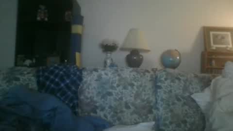 Snapshot of silverfunfox chatting on 01.01.25 silverfunfox online show from 01.01.25