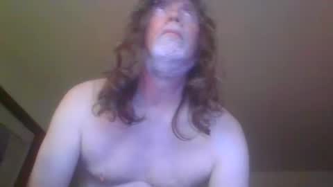 Snapshot of silverfunfox chatting on 10.03.25 silverfunfox online show from 10.03.25