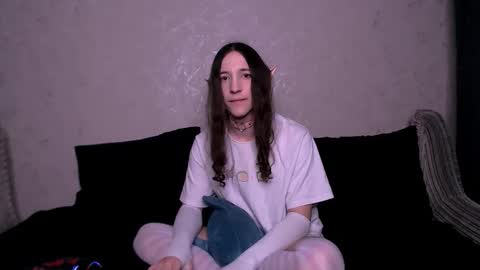 silvermuse online show from 11.20.25