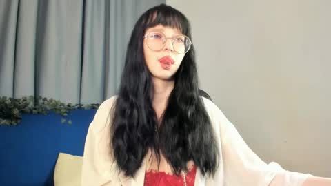 Snapshot of silvernoise chatting on 05.03.26 Alice online show from 05.03.26