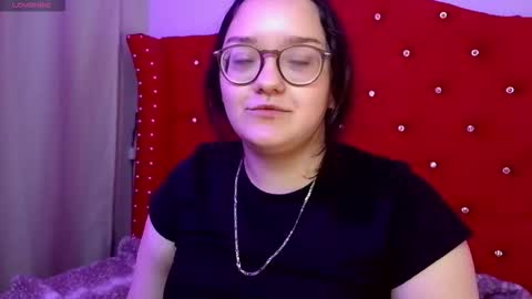 Snapshot of silvia_ls chatting on 10.28.25 silvia_ls online show from 10.28.25