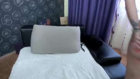 Silvya online show from 09.21.25