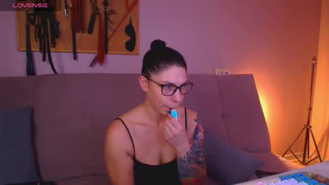 simona_moonshine online show from 01.17.26