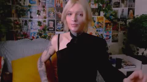 Simona online show from 10.24.25