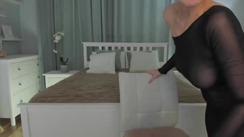 Simona  online show from 12.26.24