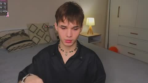 Snapshot of simonboy592 chatting on 03.31.26 Alex online show from 03.31.26