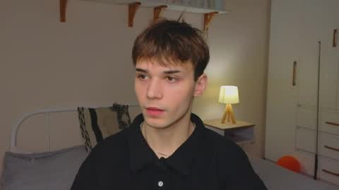 Snapshot of simonboy592 chatting on 04.04.26 Alex online show from 04.04.26