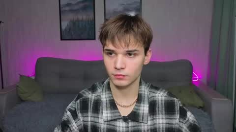 Snapshot of simonboy592 chatting on 04.17.26 Alex online show from 04.17.26