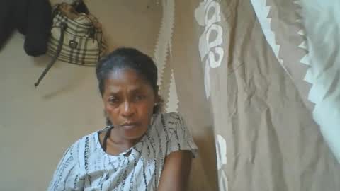 simonettee online show from 11.02.25