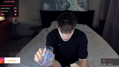 Snapshot of simonwnl chatting on 12.08.24 Simon online show from 12.08.24