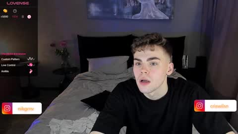 Snapshot of simonwnl chatting on 12.22.24 Simon online show from 12.22.24