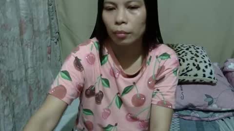 Snapshot of simply_me143 chatting on 11.21.25 mia online show from 11.21.25