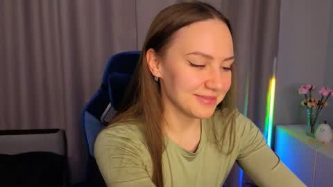 Snapshot of simplyzoe chatting on 02.27.26 Zoe online show from 02.27.26