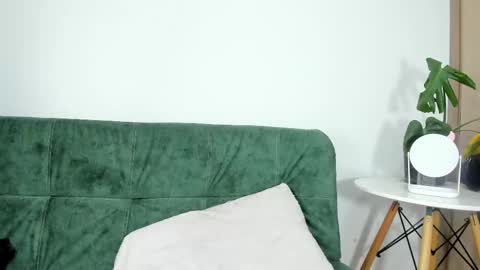 Snapshot of sin_ner34 chatting on 02.13.25 Sunny online show from 02.13.25