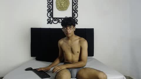   online show from 05.05.26